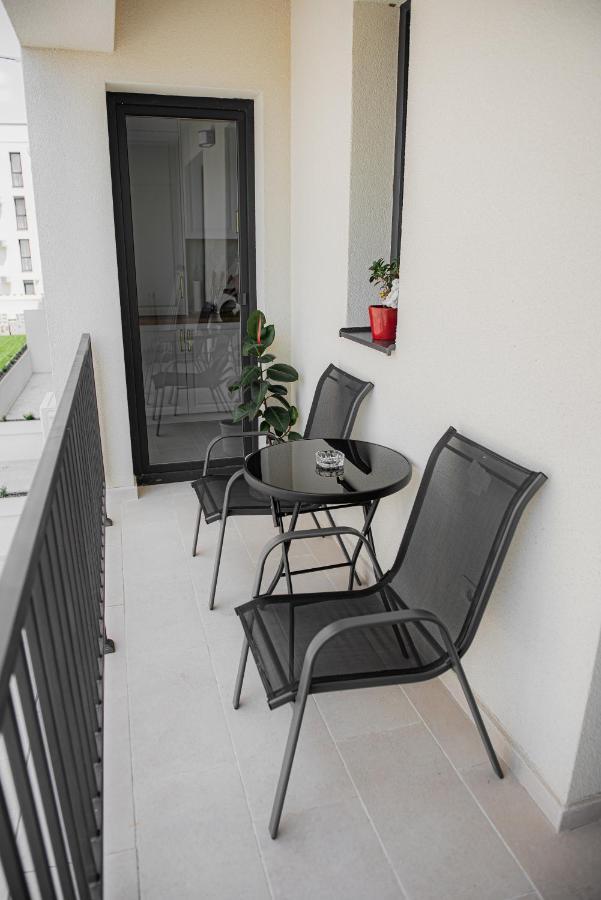 Modern Apartment In تيميشورا المظهر الخارجي الصورة